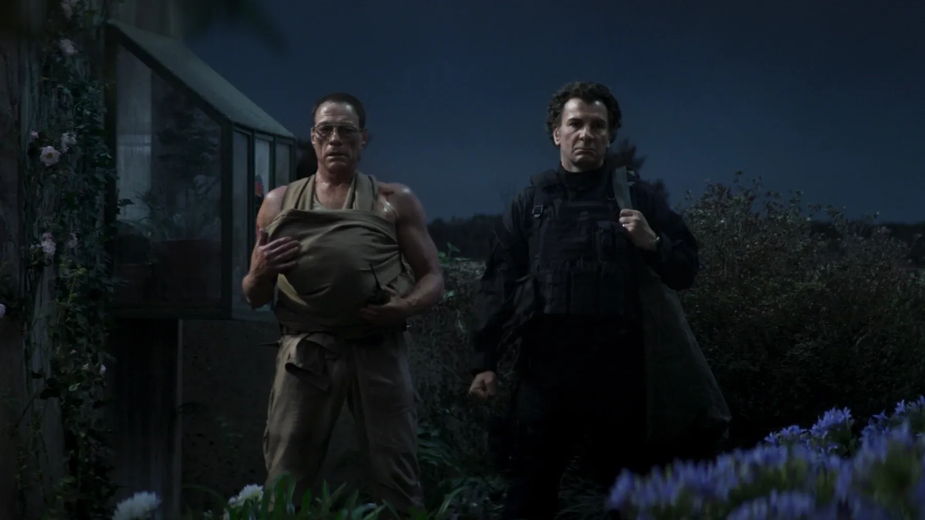 Image de l'article Le Jardinier : le duo explosif Michaël Youn et Jean-Claude Van Damme dans un film Amazon Prime Video