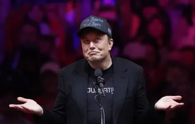 Image de l'articleElon Musk se renomme Kekius Maximus sur X, une référence à ses parties sur Path of Exile