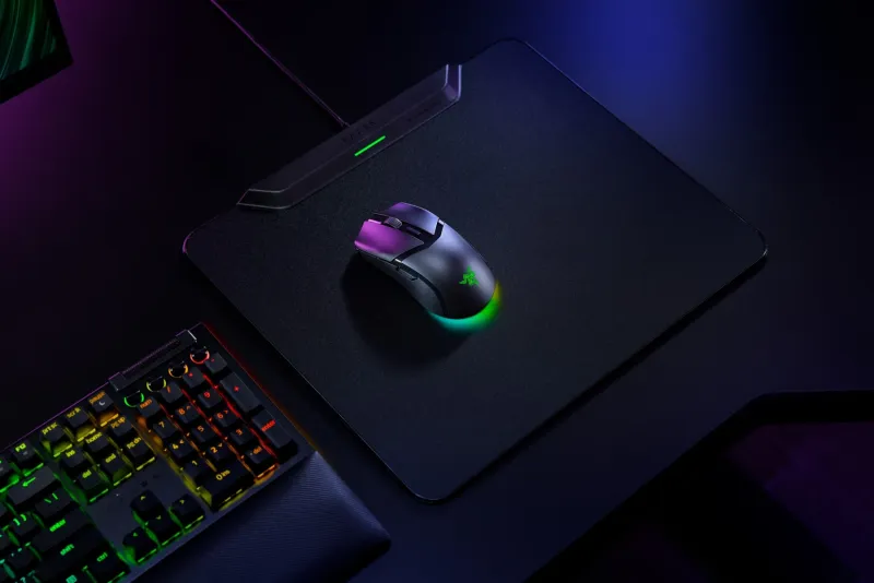 Image de l'articleRazer dévoile la Cobra HyperSpeed, une nouvelle souris sans fil légère et polyvalente