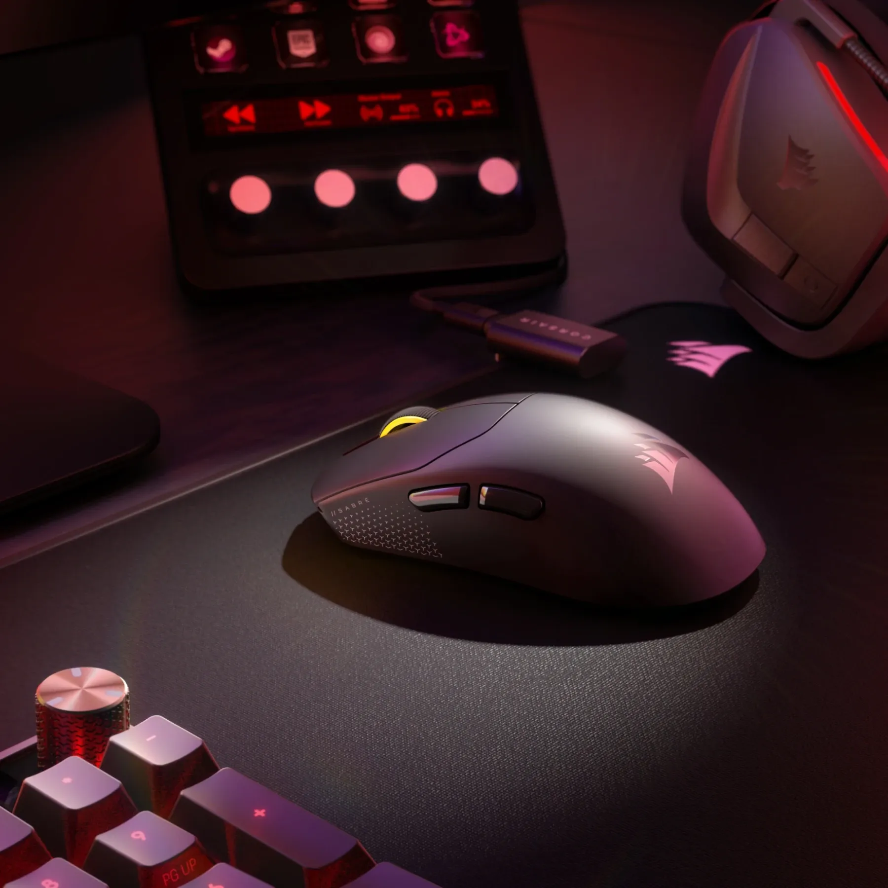 Image de l'article Corsair présente une nouvelle référence pour les joueurs compétitifs : la Corsair SABRE v2 PRO Ultralight Wireless