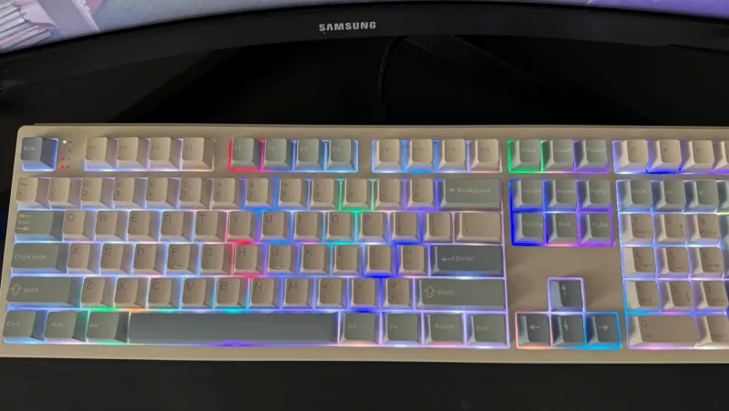 Image du test de jeu vidéo Epomaker TH108 Sea Salt Silent : le plein format qui sait se faire oublier