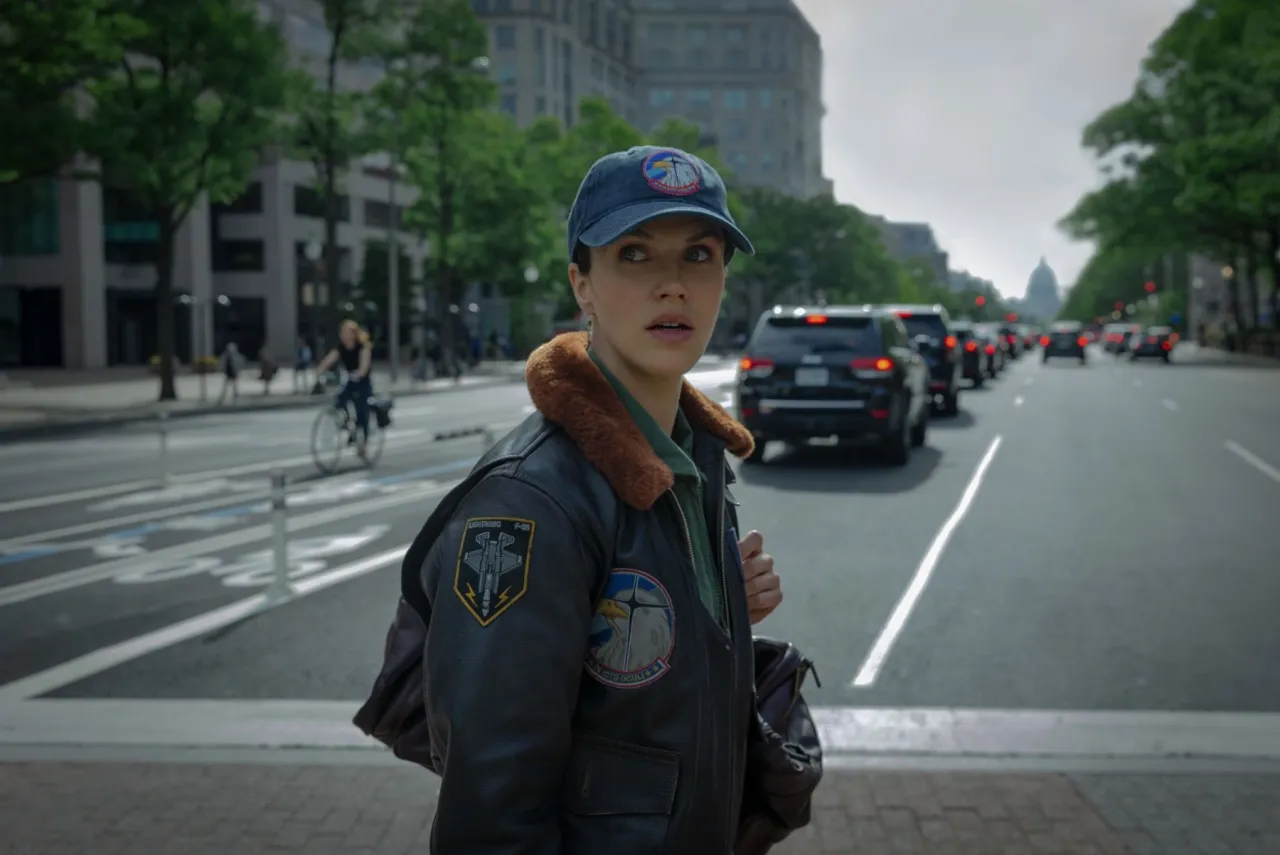 Image de l'article Silo saison 3 : le trailer est là, ainsi que plusieurs images, avec une date de sortie en France confirmée en juillet 2026