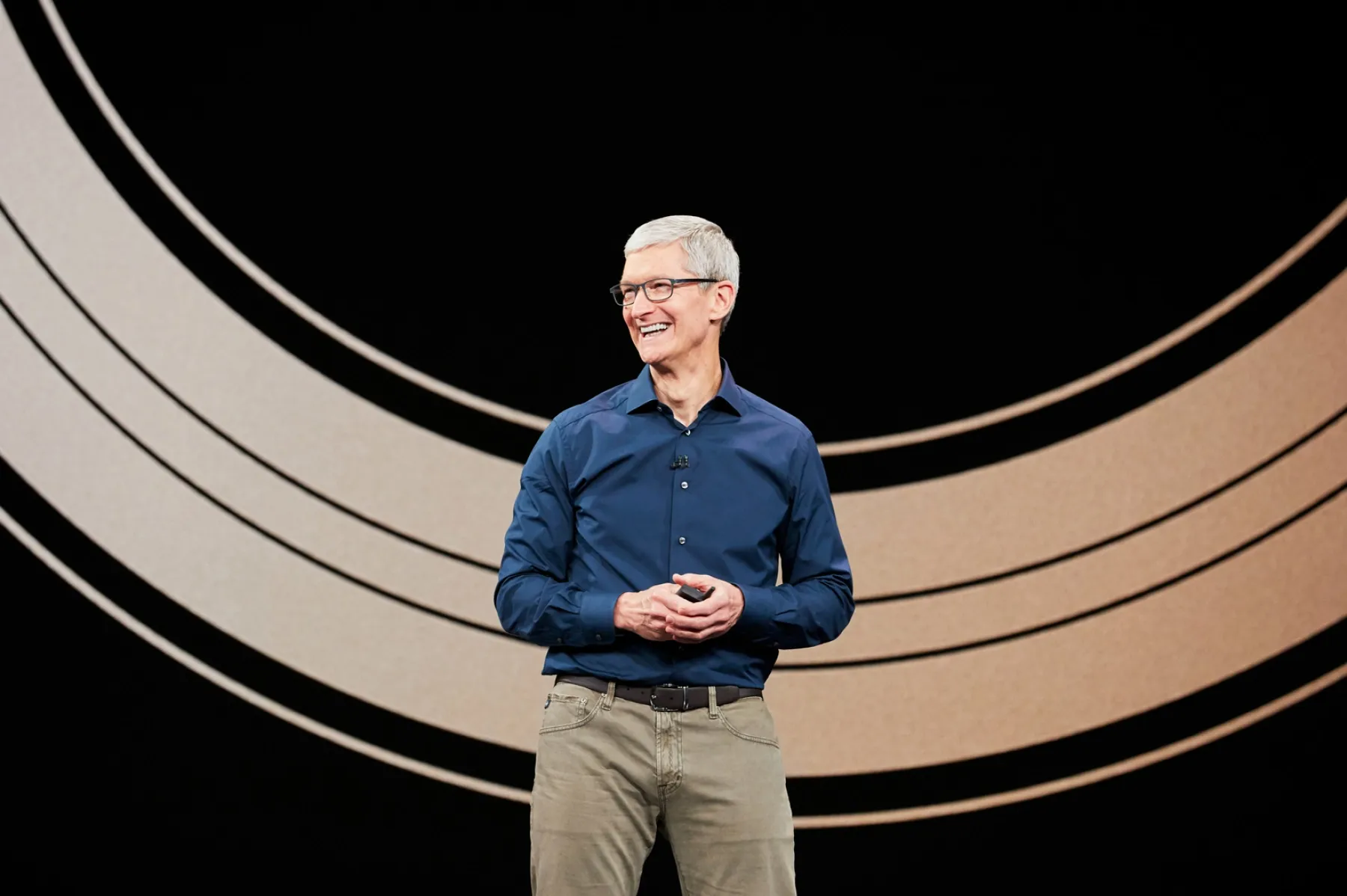 Image de l'article Tim Cook quitte la direction d’Apple et confie les commandes à John Ternus