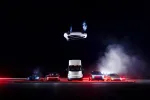 Image de l'article La Tesla Roadster Rocket décolle et réalise des acrobaties avec ses propulseurs SpaceX
