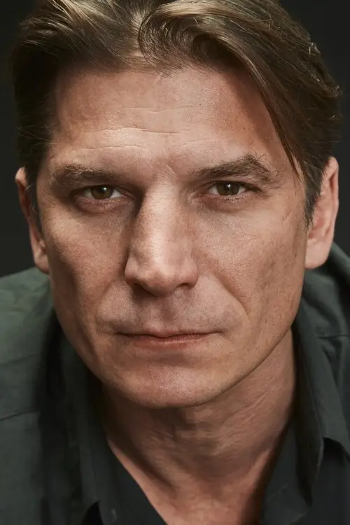 Image de l'acteur Luka Peroš L'Inconnue du port