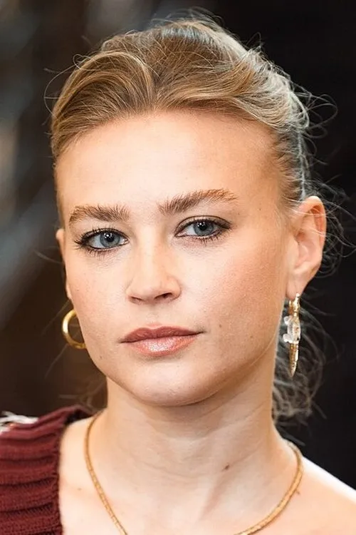 Image de l'acteur Jeanne Goursaud