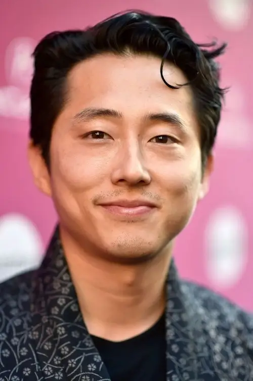 Image de l'acteur Steven Yeun INVINCIBLE