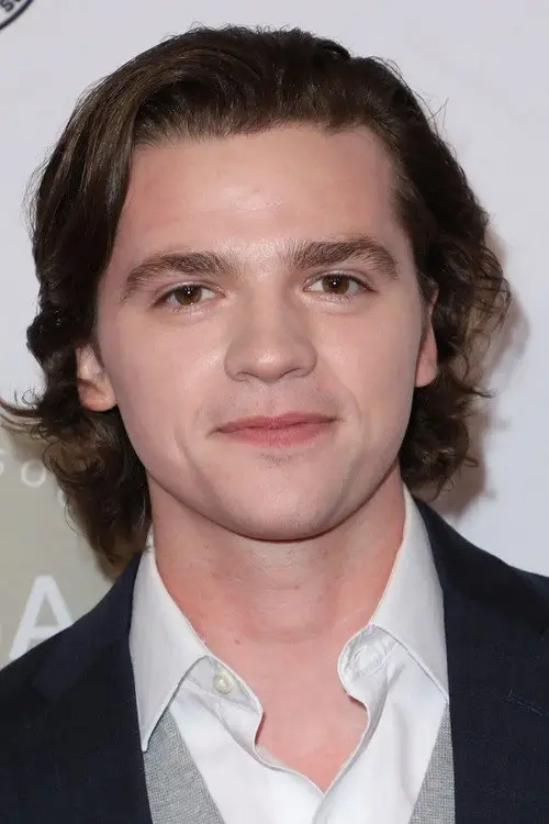 Image de l'acteur Joel Courtney The Kissing Booth 3