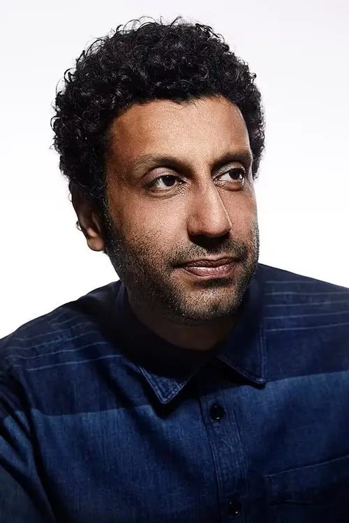 Image de l'acteur Adeel Akhtar Enola Holmes