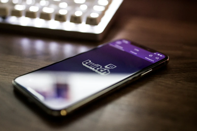Image de l'article Découvrez le meilleur bloqueur de pub Twitch 2025, extension pas de pub Twitch