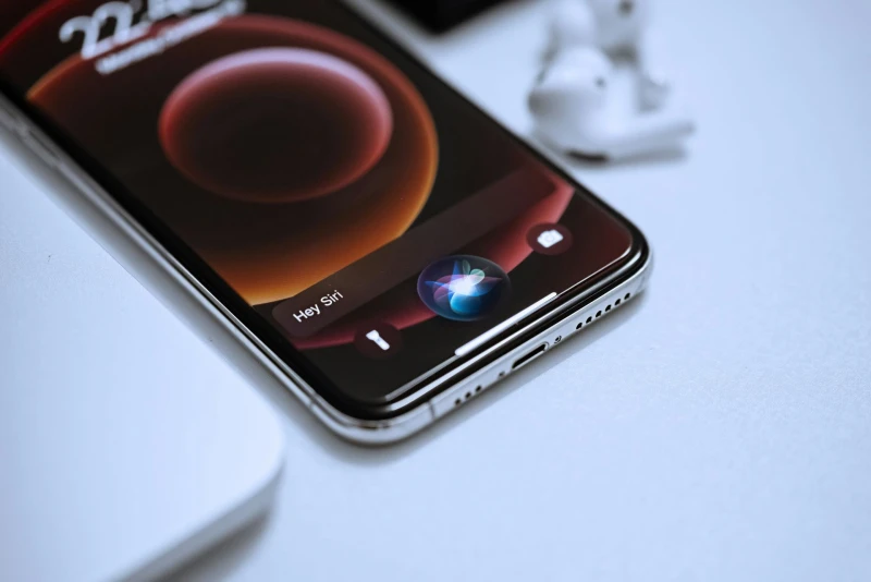 Image de l'article Apple reporte le retard des améliorations AI pour Siri à 2026
