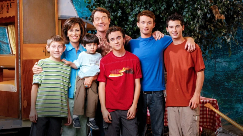Image Malcolm : Justin Berfield retrouve Frankie Muniz en coulisse de la série