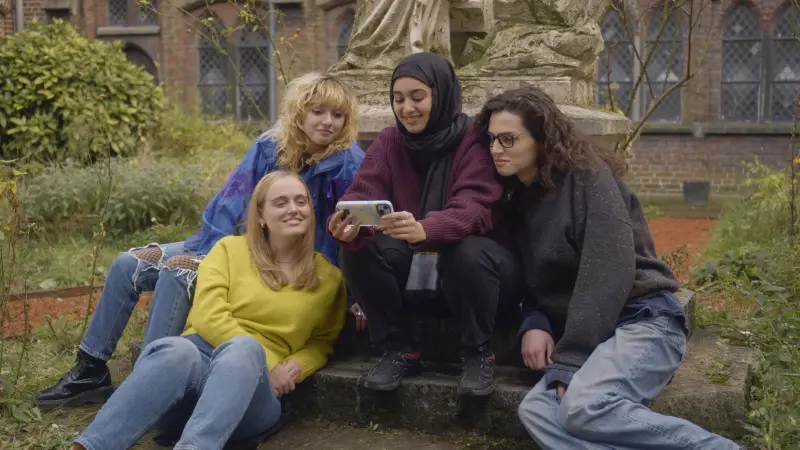 Image de l'article Pécheresses : La nouvelle série OCS entre couvent, rébellion et Internet arrive le 3 mars