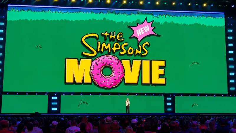 Image de l'article Les Simpson 2 dévoile son premier teaser avec une course folle de Homer à Springfield