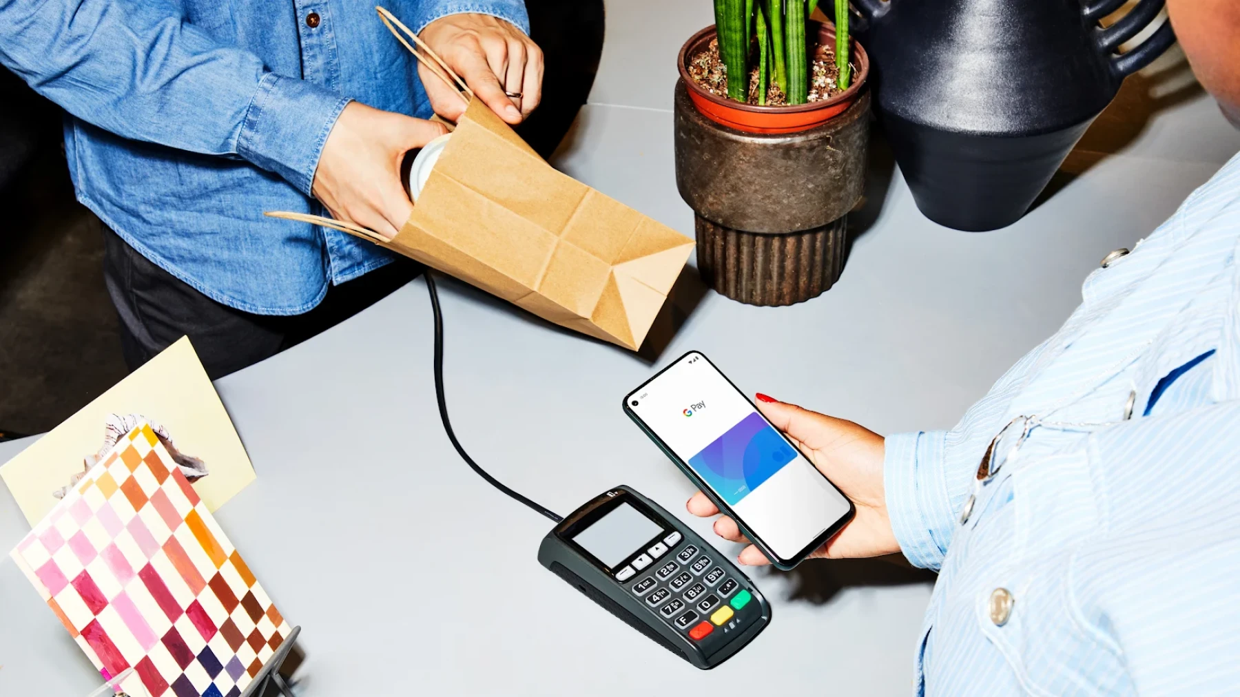 Payez vos achats quotidiens sans contact Google Pay Payez vos achats quotidiens sans contact Google Pay