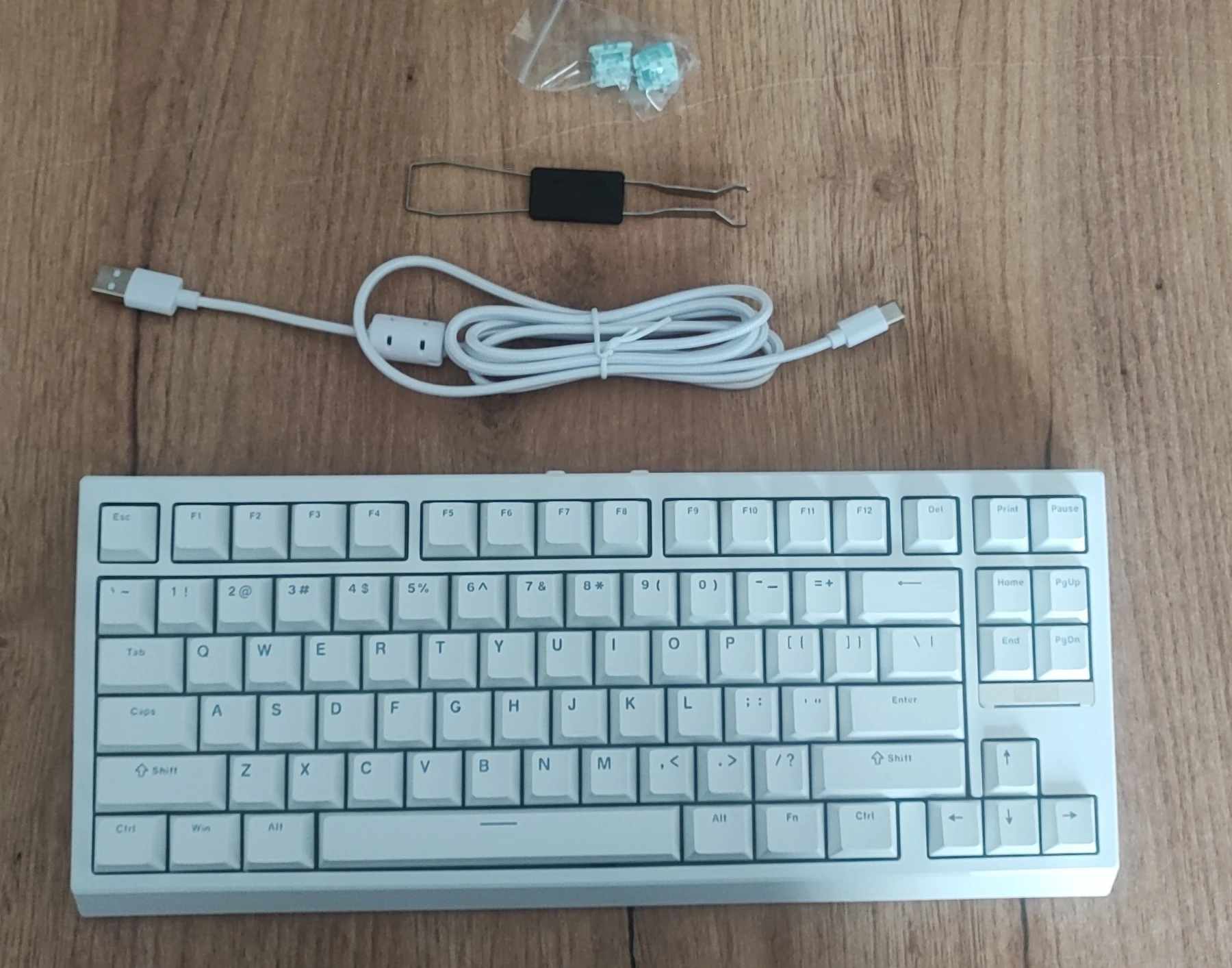 Image du clavier Epomaker G84 Image du clavier Epomaker G84