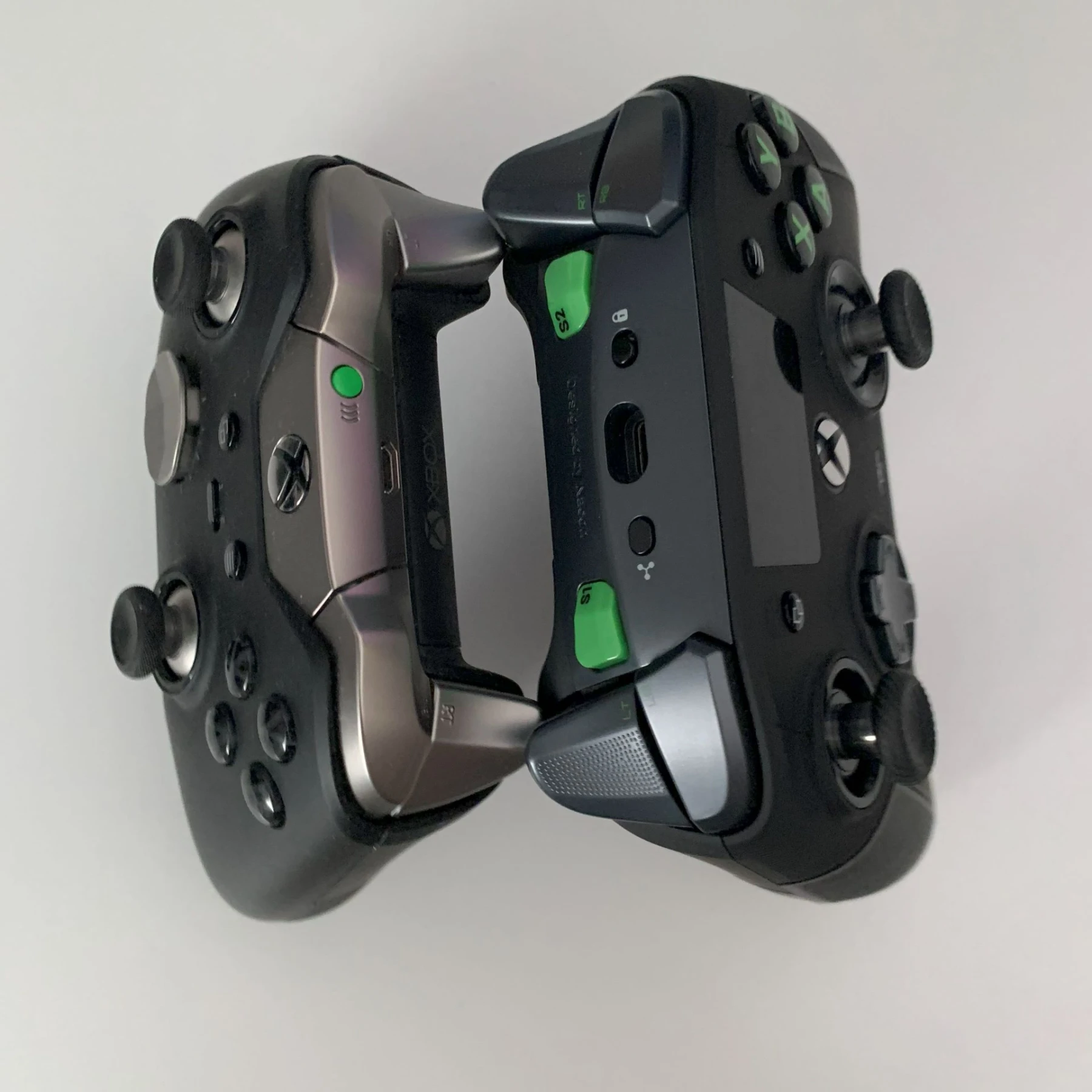 Nacon Revolution X Unlimited image de la manette Nacon Revolution X Unlimited