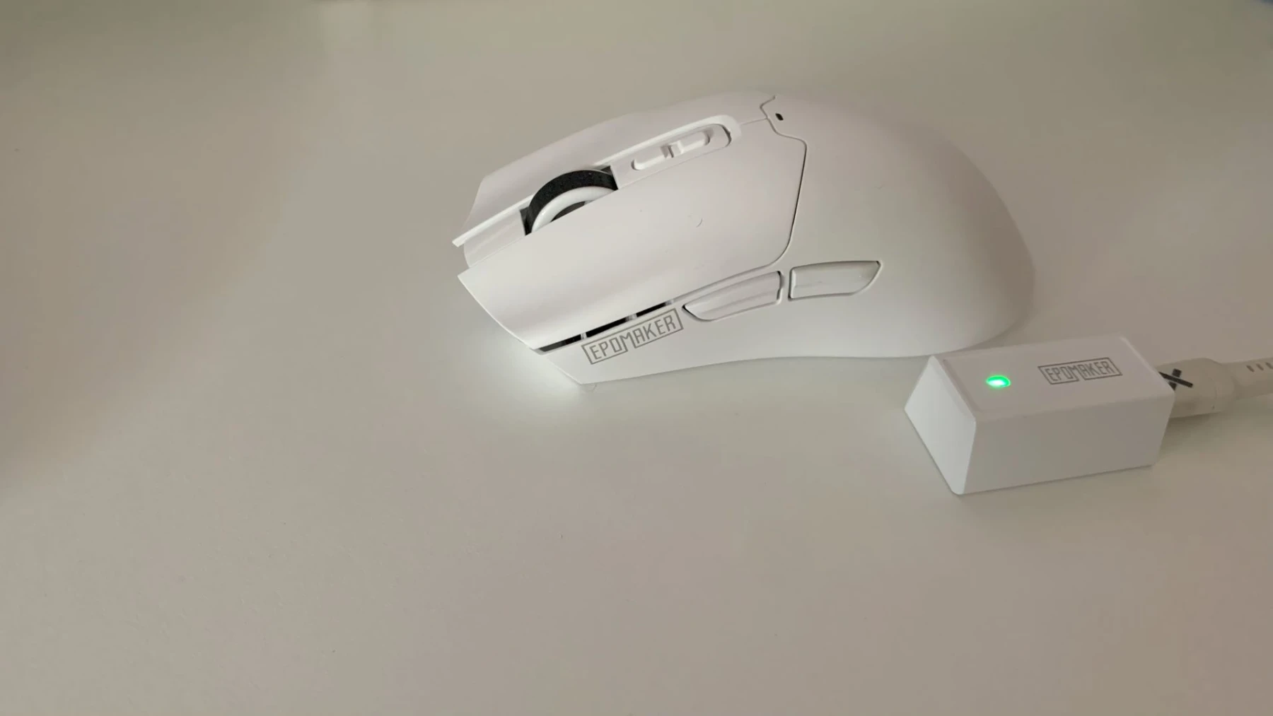 Epomaker Click Mouse image de la souris Epomaker Click Mouse