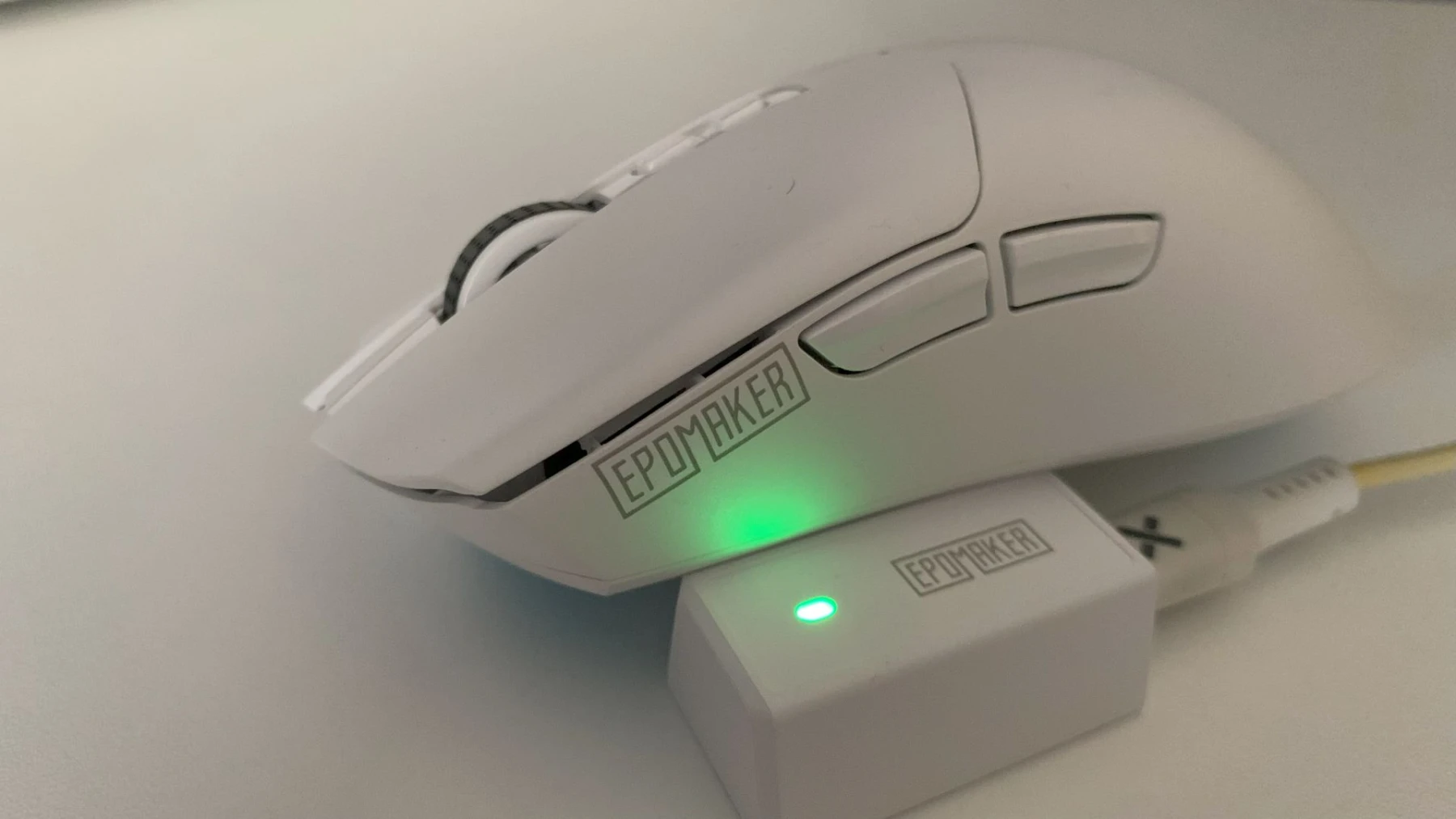 Epomaker Click Mouse image de la souris Epomaker Click Mouse