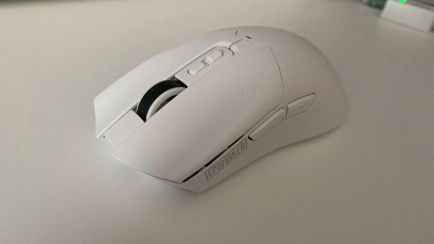image de la souris Epomaker Click Mouse