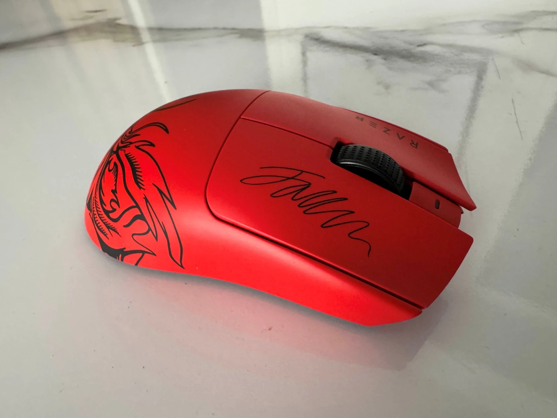 la Razer Viper V3 Pro Faker Edition Image de la Razer Viper V3 Pro Faker Edition