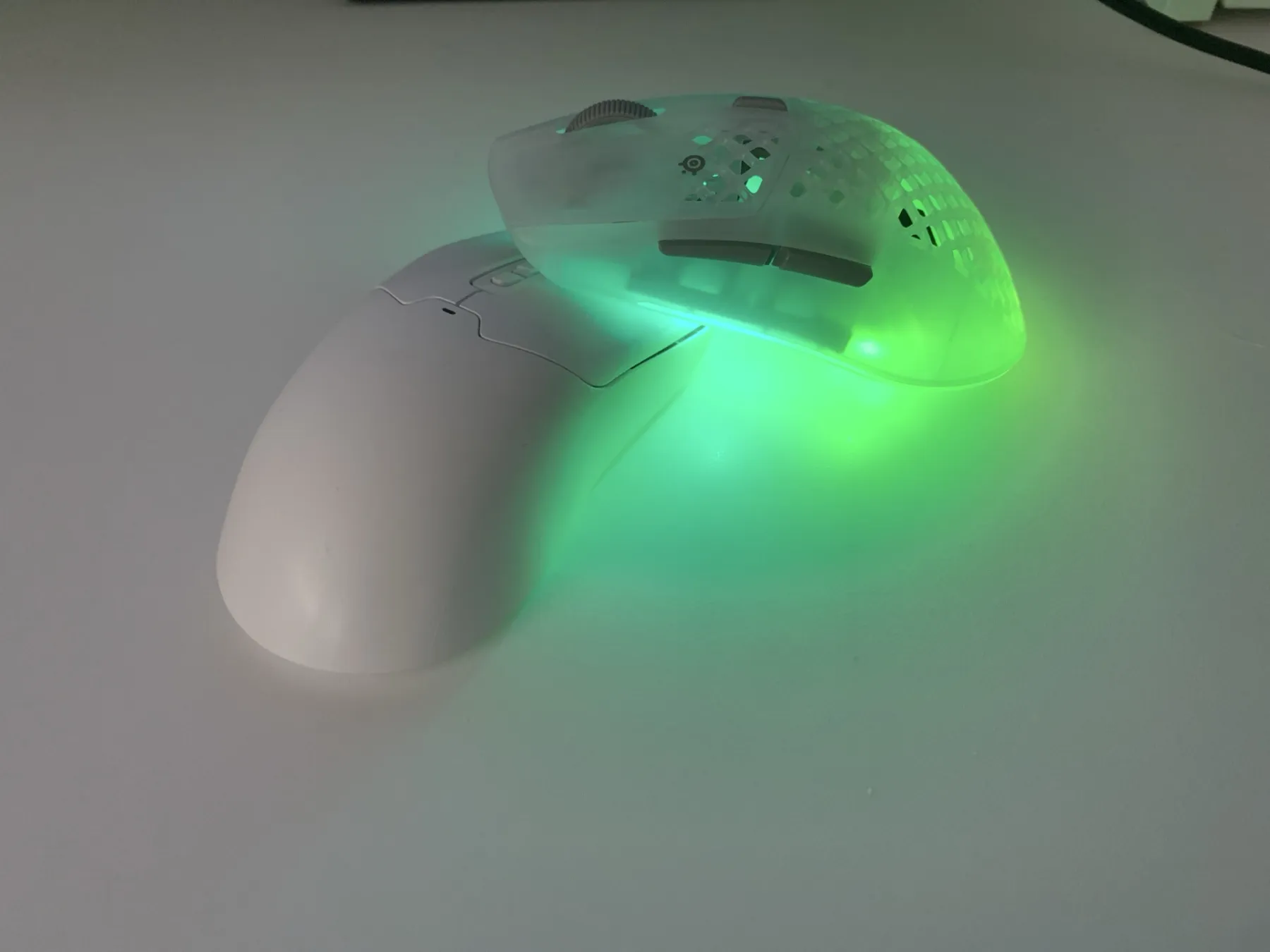 Image de la souris SteelSeries Aerox 3 Wireless Gen 2