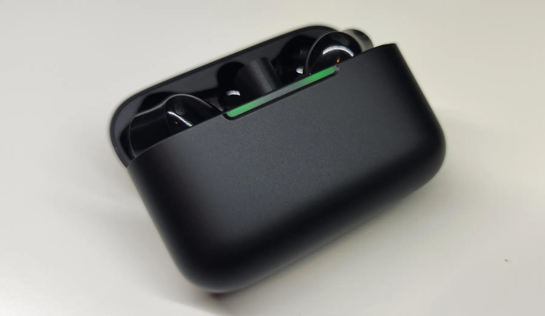 Razer Hammerhead V3 HyperSpeed - Batterie des écouteurs