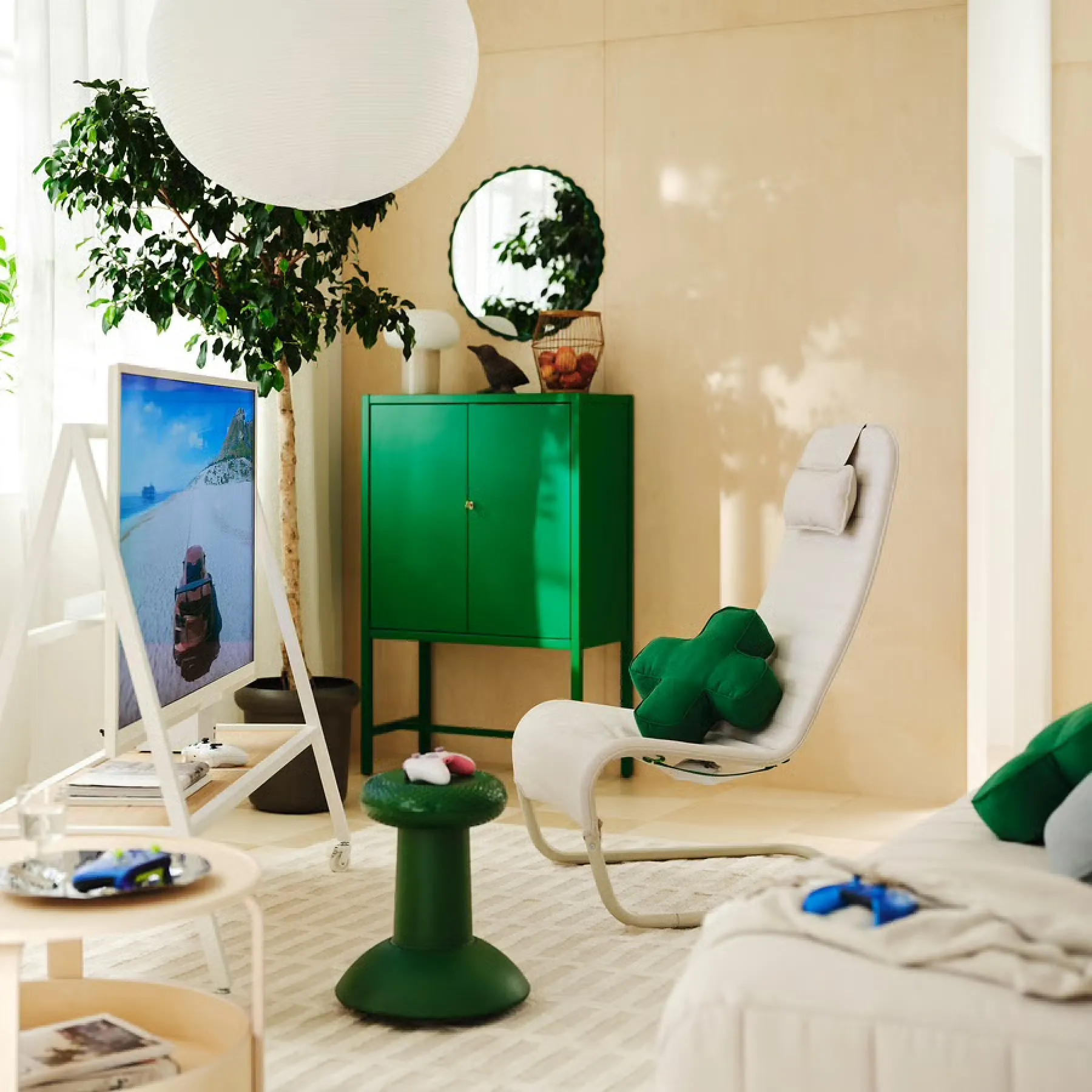 IKEA x XBOX - Tabouret forme joystick IKEA x XBOX - Tabouret forme joystick