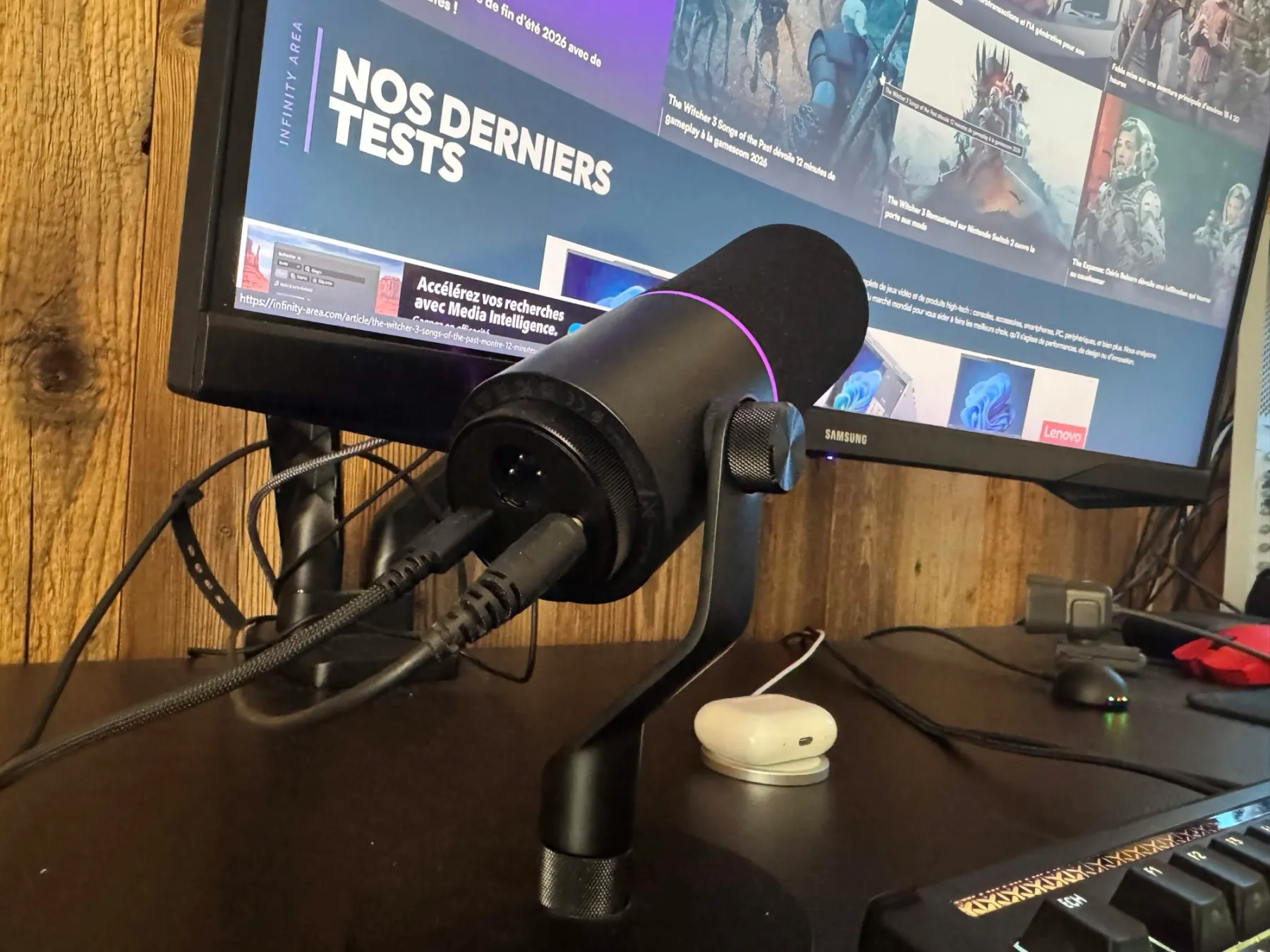 Razer Seiren V3 Pro Razer Seiren V3 Pro