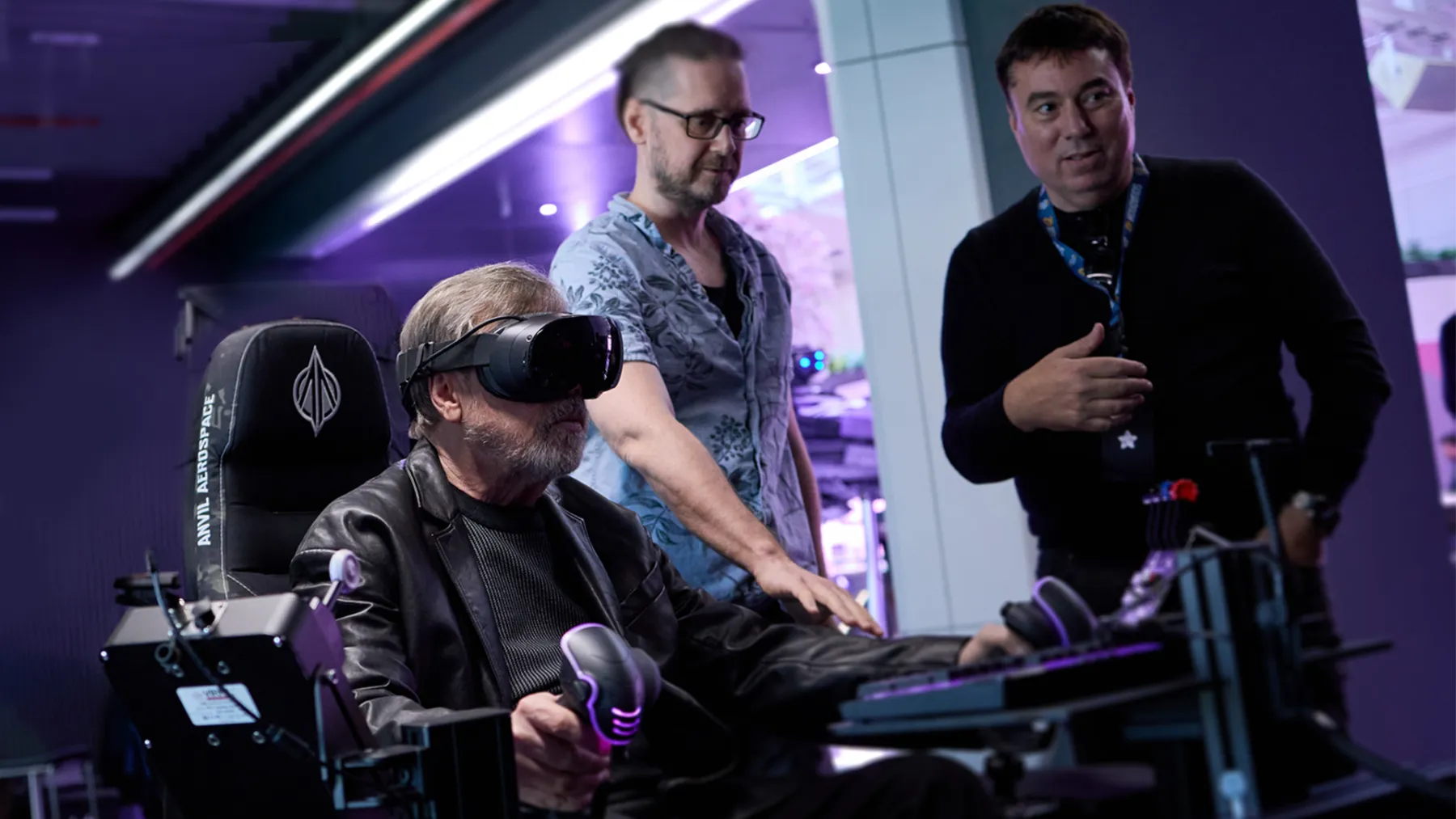 Squadron 42 x Mark Hamill Squadron 42 avec Mark Hamill et Chris Roberts